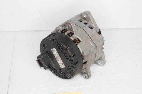 Mercedes Benz W205 C300 Alternator A0009069905