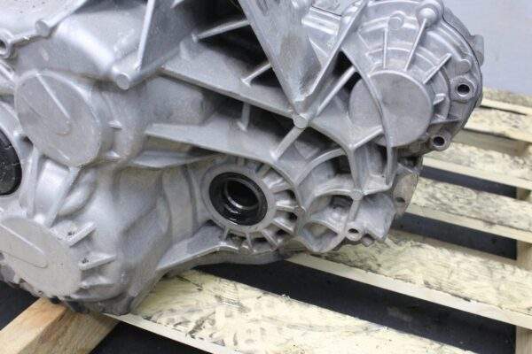 Mercedes Benz W177 A250 M260 Transmission Gearbox 724.044