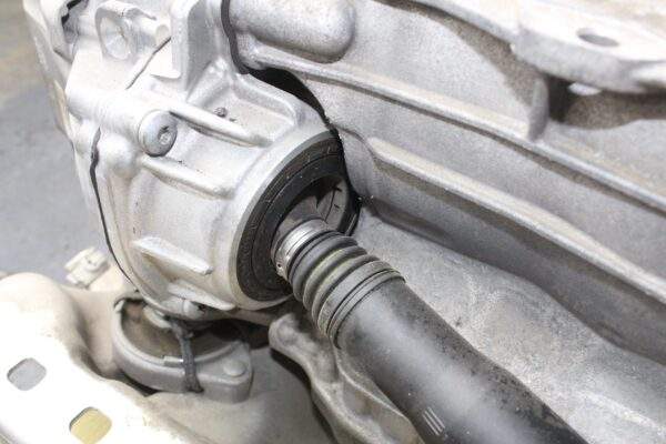 Mercedes Benz W205 C43 AMG Transmission Gearbox 725.048