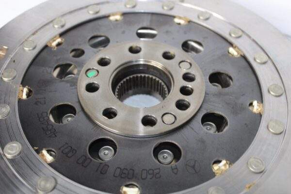 Mercedes Benz W177 A250 A35 M260 Dual Mass Flywheel with Ring Gear A2600300100