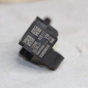 Audi 8V A3 S3 /  Volkswagen Golf Crash Impact Sensor 5Q0959651B - Image 4