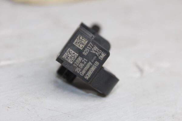Audi 8V A3 S3 /  Volkswagen Golf Crash Impact Sensor 5Q0959651B