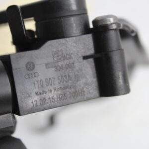 Audi A4 A5 S5 Rear Headlight Level Sensor with Bracket 1T0907503A, 8K0941309F - Image 2