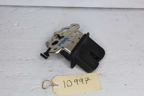 Audi A1 A3 8V A4 A6 4G Q3 Q5 Q7 Tailgate Lock Latch 4H0827505