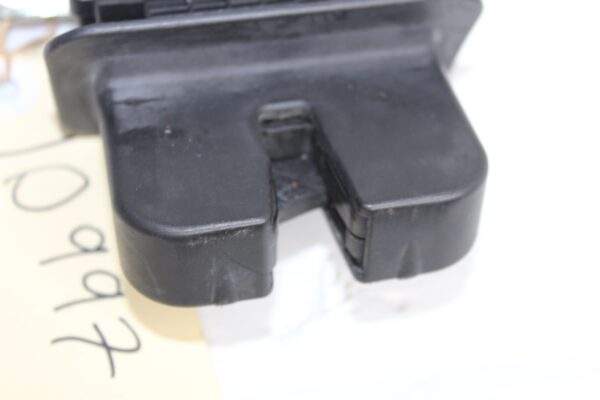 Audi A1 A3 8V A4 A6 4G Q3 Q5 Q7 Tailgate Lock Latch 4H0827505