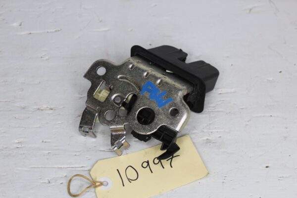 Audi A1 A3 8V A4 A6 4G Q3 Q5 Q7 Tailgate Lock Latch 4H0827505
