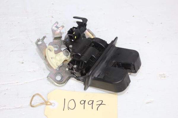 Audi A1 A3 8V A4 A6 4G Q3 Q5 Q7 Tailgate Lock Latch 4H0827505