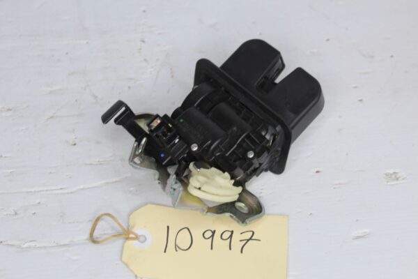 Audi A1 A3 8V A4 A6 4G Q3 Q5 Q7 Tailgate Lock Latch 4H0827505