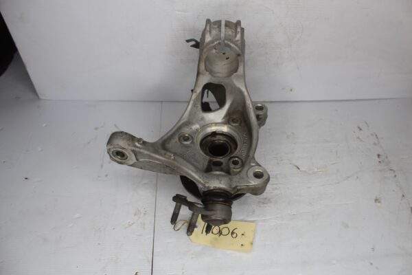 Audi F3 RSQ3 Front Left Wheel Hub Knuckle Carrier 5WA407257A, 5WA407253A
