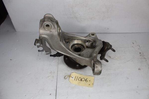 Audi F3 RSQ3 Front Left Wheel Hub Knuckle Carrier 5WA407257A, 5WA407253A