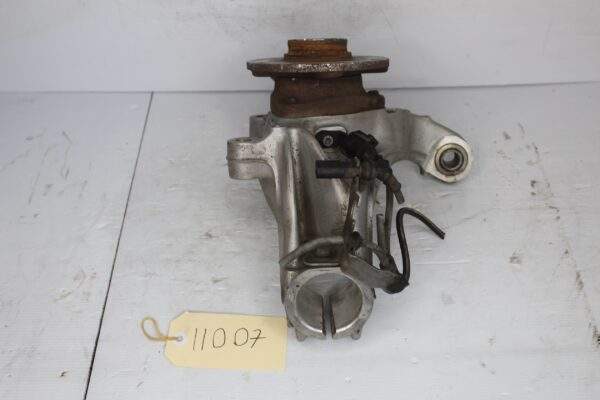Audi F3 RSQ3 Front Right Wheel Hub Knuckle Carrier 5WA407258A, 5WA407254A