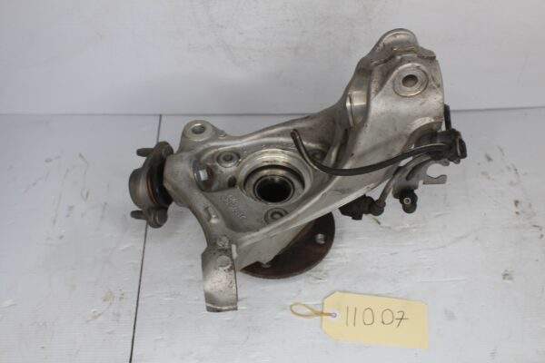 Audi F3 RSQ3 Front Right Wheel Hub Knuckle Carrier 5WA407258A, 5WA407254A