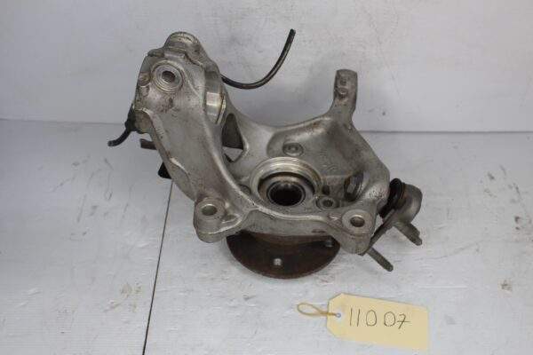 Audi F3 RSQ3 Front Right Wheel Hub Knuckle Carrier 5WA407258A, 5WA407254A