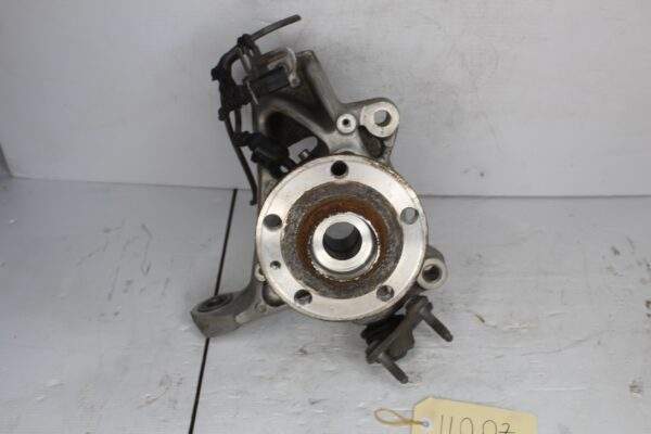 Audi F3 RSQ3 Front Right Wheel Hub Knuckle Carrier 5WA407258A, 5WA407254A