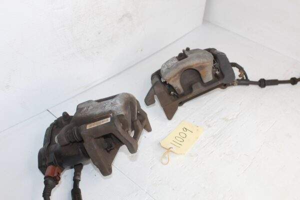 Audi A4 A5 Q5 Rear Brake Caliper Pair 8K0615403E, 8K0615404E