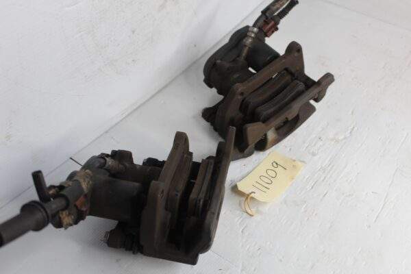 Audi A4 A5 Q5 Rear Brake Caliper Pair 8K0615403E, 8K0615404E