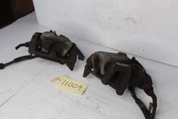 Audi A4 A5 Q5 Rear Brake Caliper Pair 8K0615403E, 8K0615404E