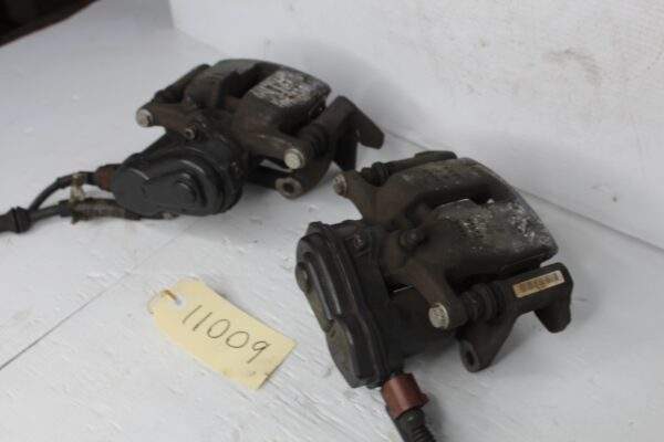 Audi A4 A5 Q5 Rear Brake Caliper Pair 8K0615403E, 8K0615404E