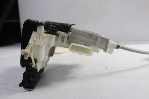 Audi FY Q5 SQ5 Front Left Door Lock Mechanism Actuator 8X2837015C