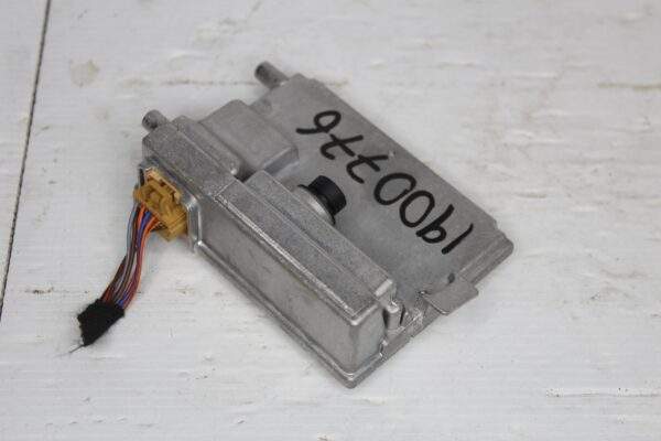 Audi F3 Q3 RSQ3 Front Windscreen Windshield Camera Lane Assist 2Q0980653C