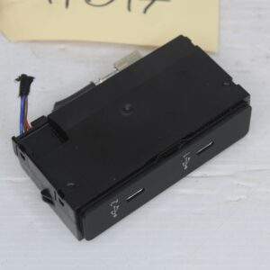 Audi F3 Q3 RSQ3 USB Port Hub 83A035736A - Image 2