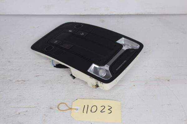Audi F3 Q3 RSQ3 Map Interior Light Overhead Console BLACK 81A947135BM
