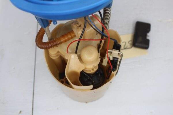Audi 8V A3 Intank Fuel Pump Delivery Unit 5Q0919051M