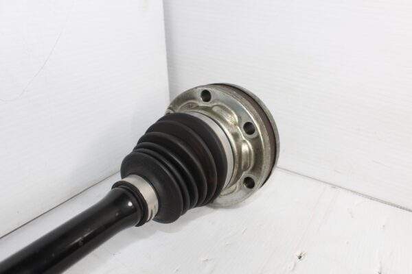 Audi 8V A3 / Volkswagen Golf Mk7 TSI 1.4 Front Right Driveshaft Axle 5Q0407272DD