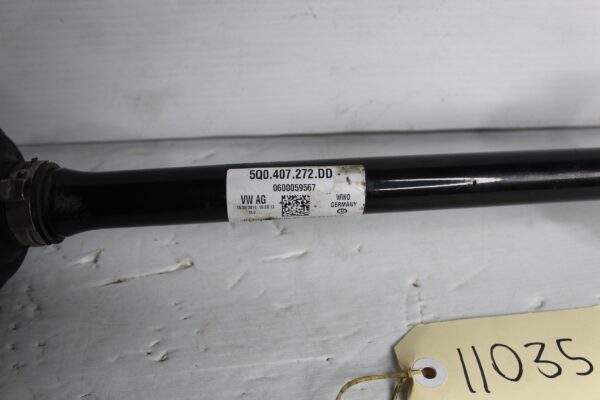 Audi 8V A3 / Volkswagen Golf Mk7 TSI 1.4 Front Right Driveshaft Axle 5Q0407272DD