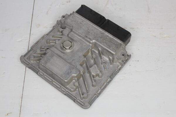 Volkswagen Golf Mk7 R 2.0L CJX Engine Control Unit ECU ECM 06K907425B