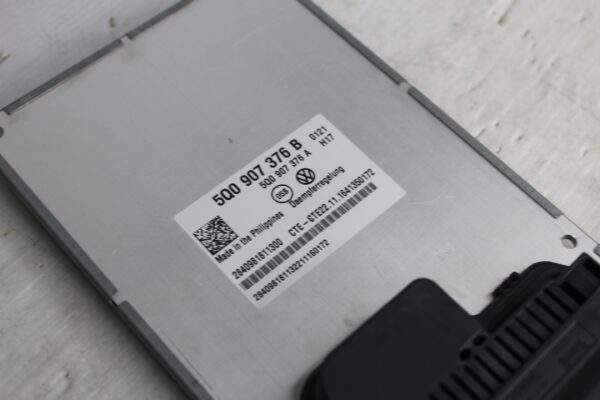 Volkswagen Golf Mk7 GTI R EDC Electric Suspension Control Module 5Q0907376B