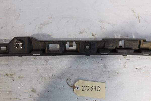 Volkswagen Golf MK6 Rear Bumper Guide Support Bracket 5K6807863