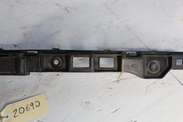 Volkswagen Golf MK6 Rear Bumper Guide Support Bracket 5K6807863