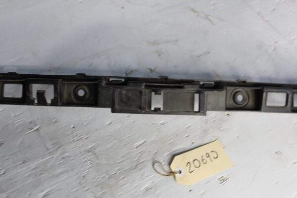 Volkswagen Golf MK6 Rear Bumper Guide Support Bracket 5K6807863