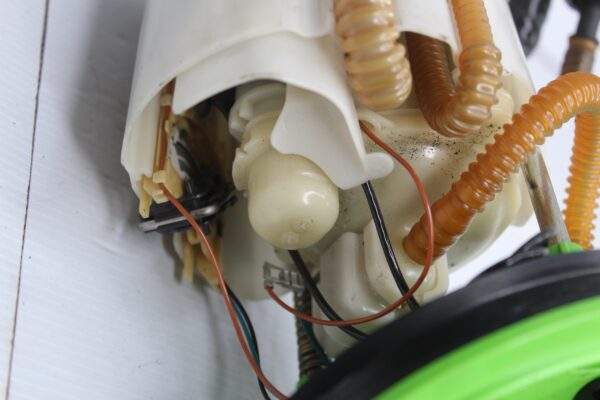 Volkswagen Golf Mk7 R Audi 8V S3 Fuel Pump Delivery Unit 5Q0919051BP 5Q0919087AQ