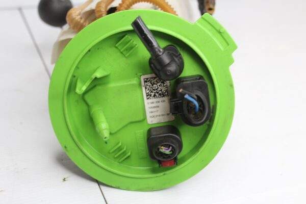 Volkswagen Golf Mk7 R Audi 8V S3 Fuel Pump Delivery Unit 5Q0919051BP 5Q0919087AQ