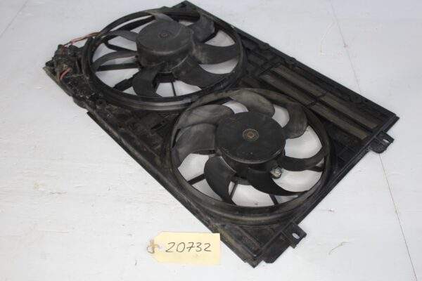Volkswagen Golf Mk6 R CDL Twin Radiator Fan With Shroud 1K0121205AD, 1K0121207B