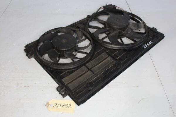 Volkswagen Golf Mk6 R CDL Twin Radiator Fan With Shroud 1K0121205AD, 1K0121207B