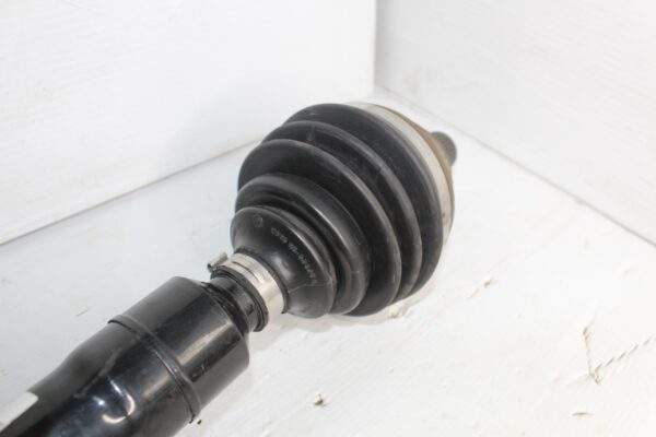 Volkswagen Mk5 Mk6 Golf / Scirocco Front Right Driveshaft Axle 1K0407272RL