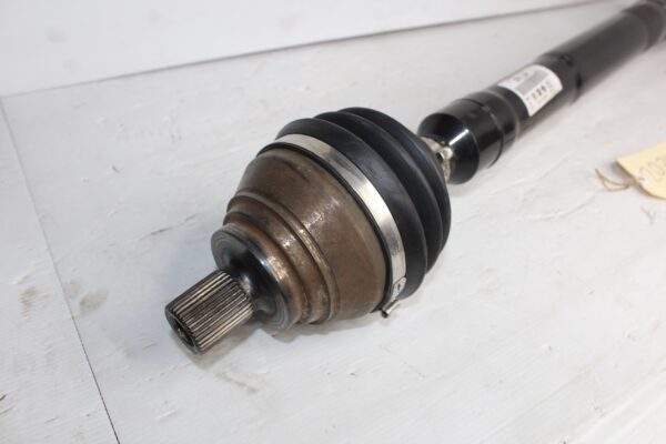 Volkswagen Mk5 Mk6 Golf / Scirocco Front Right Driveshaft Axle 1K0407272RL