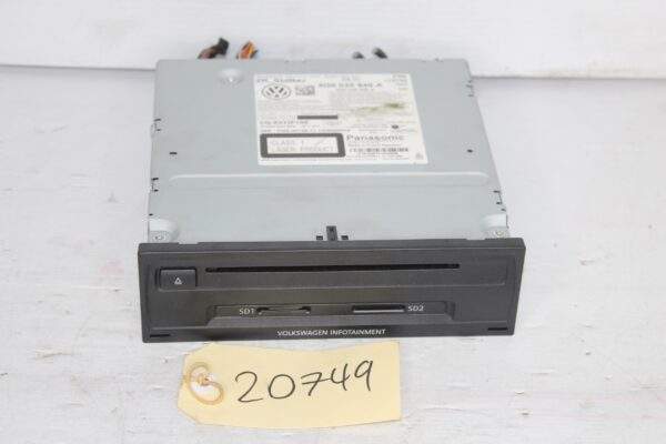 Volkswagen Golf Mk7 TSI GTI R MIB MMi Radio Control Unit Module 5G0035846A