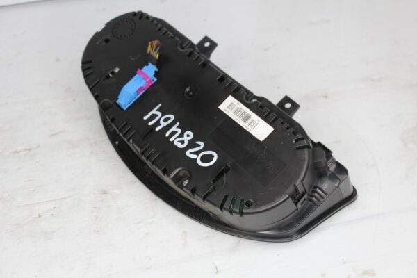 Volkswagen Scirocco R Instrument Combi Cluster 300KM/H 1K8920873B