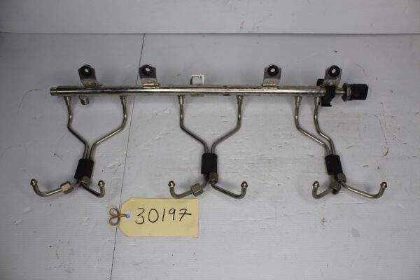BMW F80 F82 F87 M2 M3 M4 S55 High Pressure Fuel Rail 13537848363