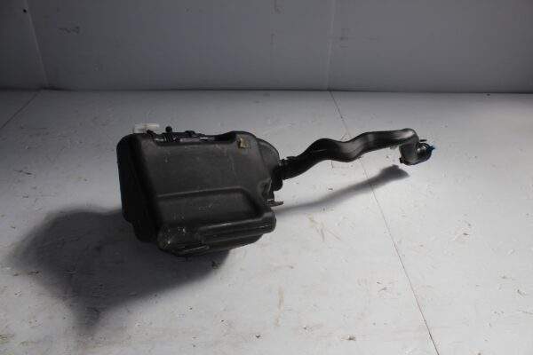Mercedes Benz W176 W117 A CLA Class Windscreen Washer Reservoir A2468690120