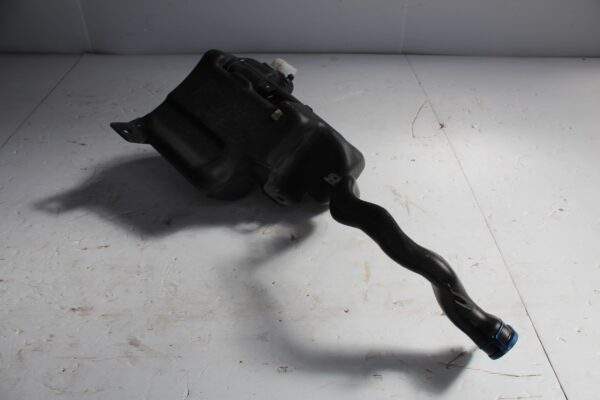 Mercedes Benz W176 W117 A CLA Class Windscreen Washer Reservoir A2468690120