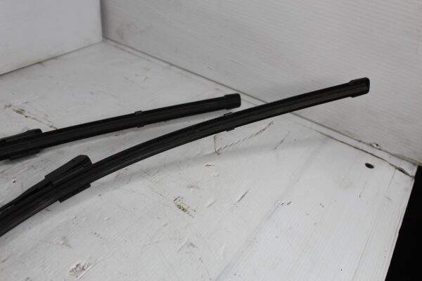 Mercedes Benz W177 A Class Windscreen Wiper Arms A1778201100, A1778201000