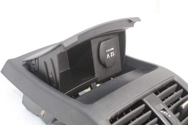 Mercedes Benz W176 W117 A CLA Centre Console End Air Vents A1766801050