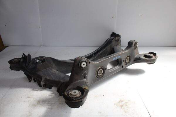 Mercedes Benz W205 C43 Rear Axle Carrier Subframe A2053500514, A2053504826