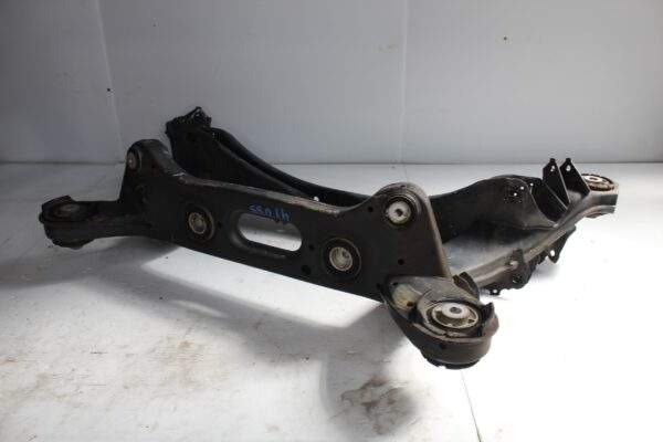 Mercedes Benz W205 C43 Rear Axle Carrier Subframe A2053500514, A2053504826