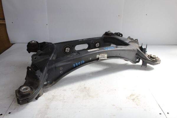Mercedes Benz W205 C43 Rear Axle Carrier Subframe A2053500514, A2053504826